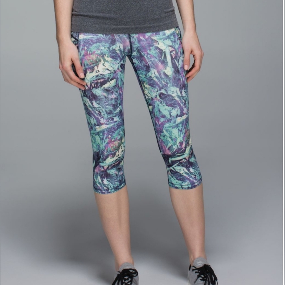Lululemon Run TOP SPEED crop Leggings Capri Iridescent Multi Color